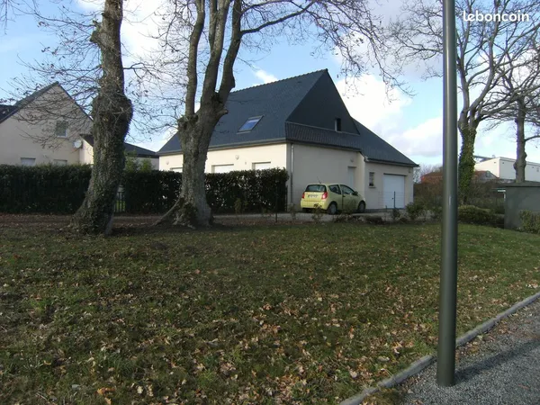MAISON BOURG de THEIX 4 chambres (prox VANNES)