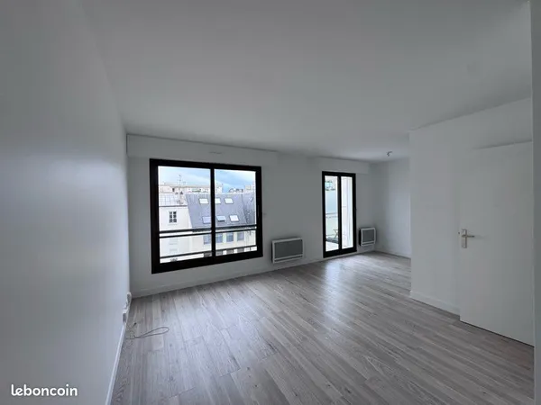À louer studio venant d'être rénové