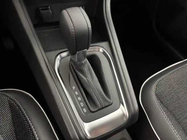 Renault Captur e-tech full hybrid 145 — photo 11
