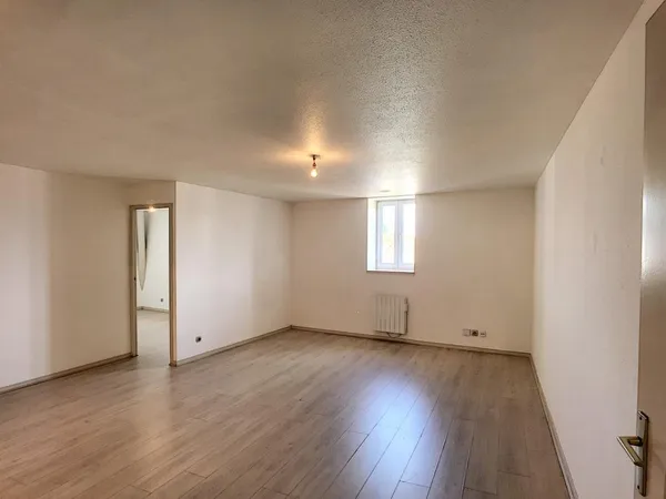 APPARTEMENT T3 A LOUER A ROANNE - FAUBOURG CLERMONT