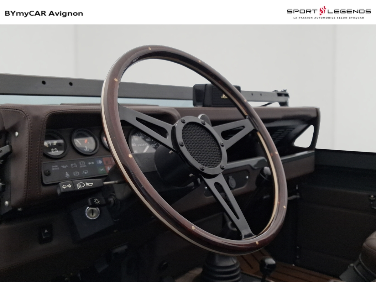 Land Rover HEDONIC - LAND [OF] RECREATION - V8 SOFT TOP CUSTOM — photo 20