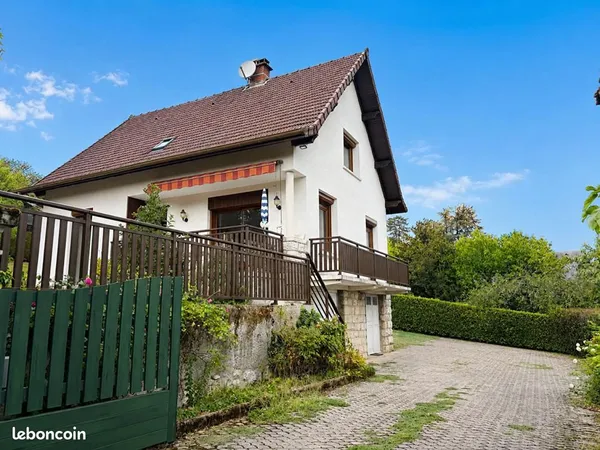 Maison 6 pièces 110 m²