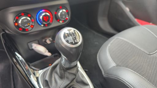 Opel Adam 1.0 Turbo 115 - Glam – 2018 – 83925 km – Essence – Boîte Manuelle — photo 5