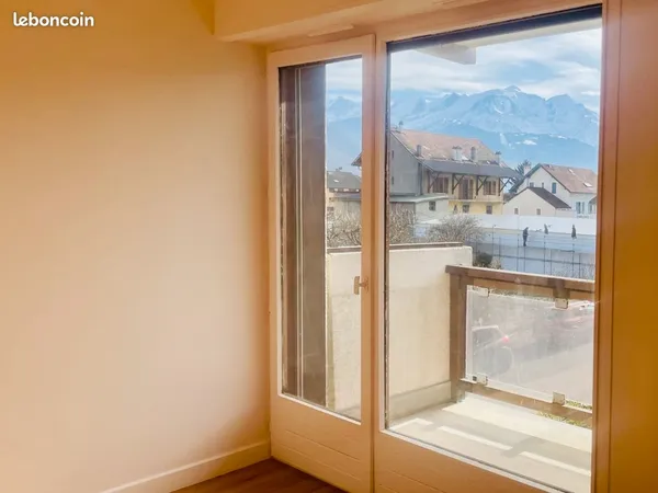Appartement T3 - parking - vue mont blanc