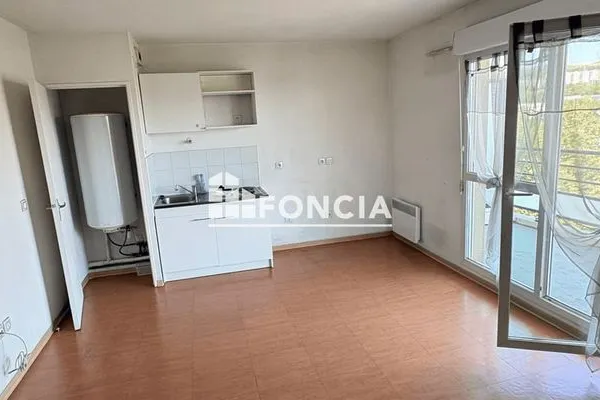 Studio 1 pièce 30 m²