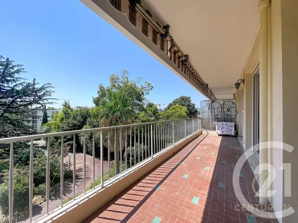 Appartement 3 pièces 77 m²