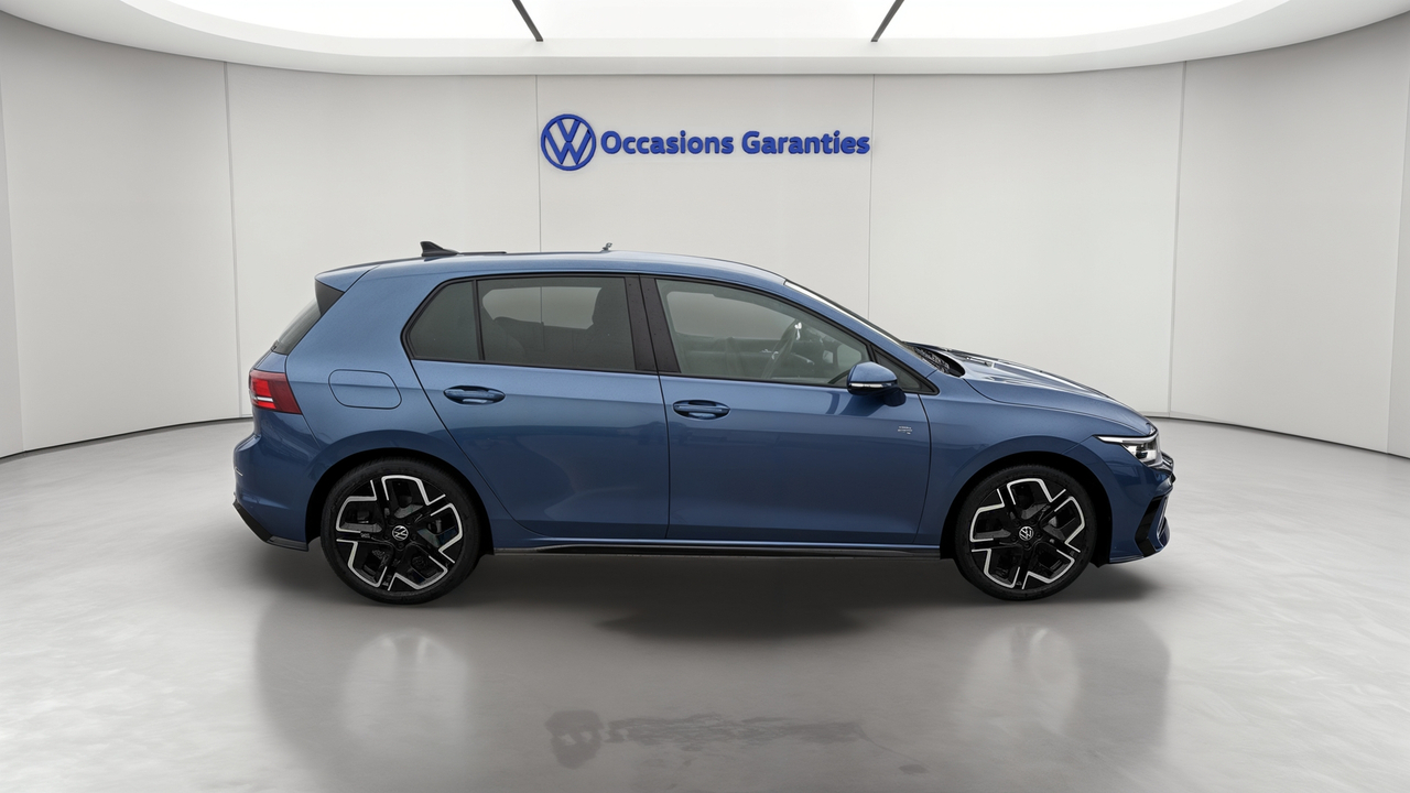 Volkswagen Golf 1.5 eTSI EVO2 150 DSG7 — photo 6