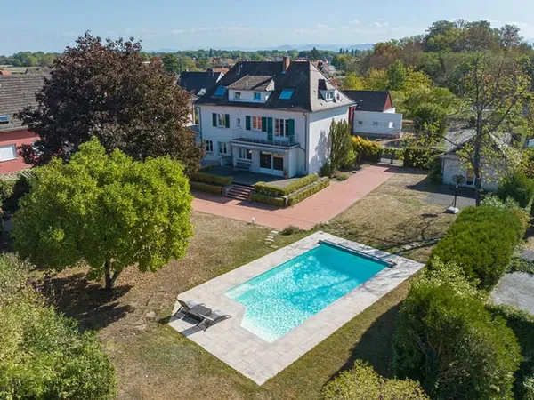 Maison bourgeoise de 1949 et sa piscine