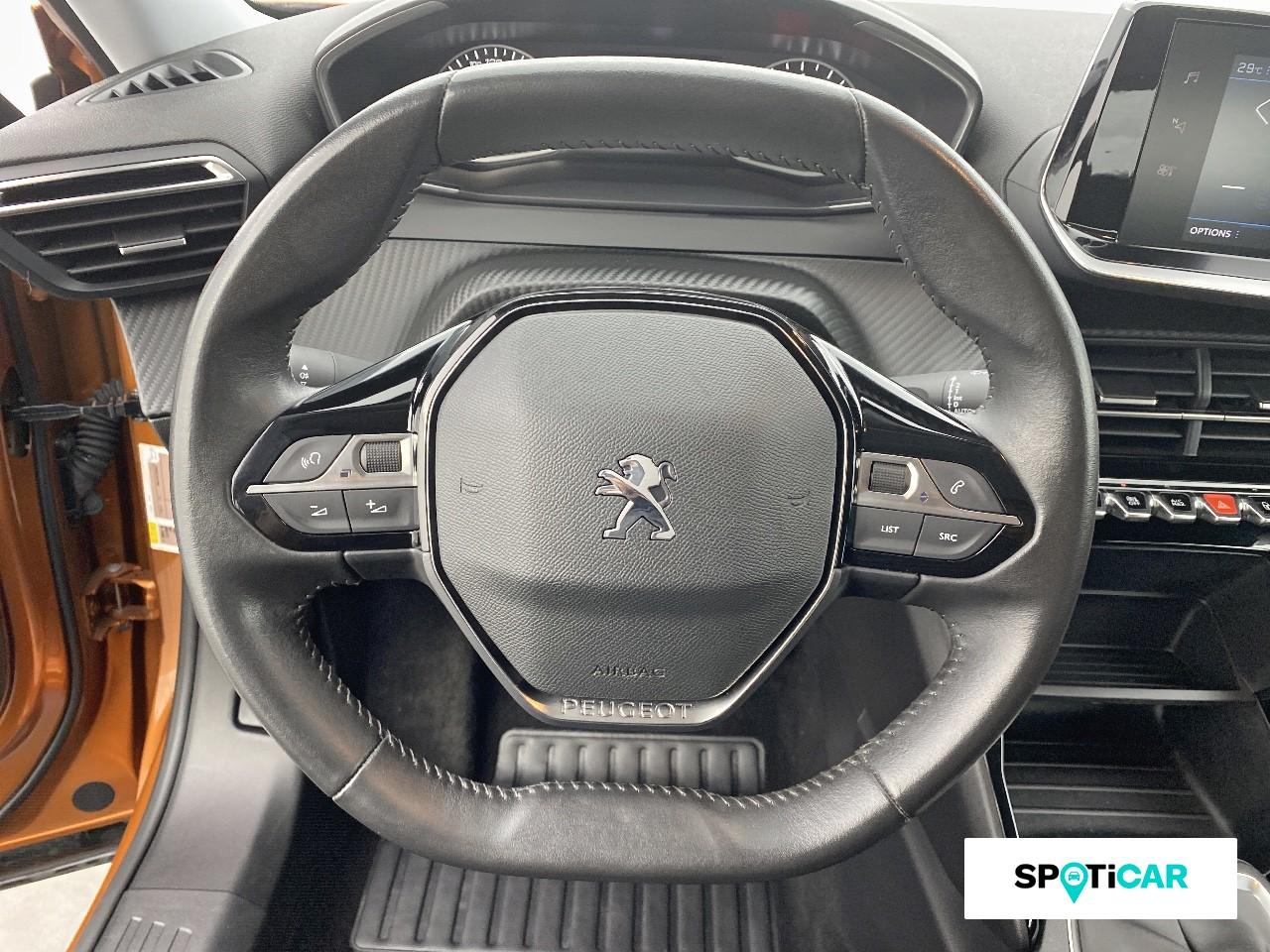 Peugeot 2008 1.2 puretech 100ch s&s active pack — photo 12