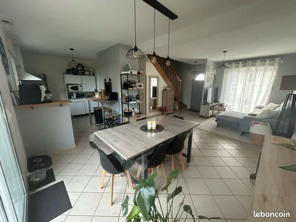 Maison à loué à Entrammes