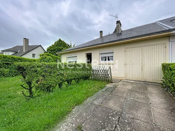 A vendre Maison de plain-pied de 4 pièces de 76 m2 à Plaisir - Quartier centre ville