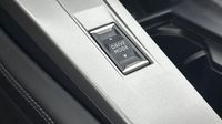 Peugeot 408 1.2 PureTech 130ch S&S Allure Pack EAT8 — photo 17