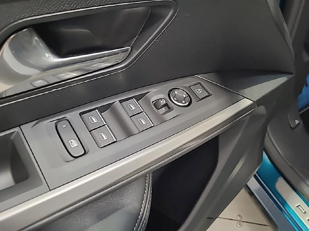 Peugeot 3008 hybrid 145 e-dcs6 gt — photo 20