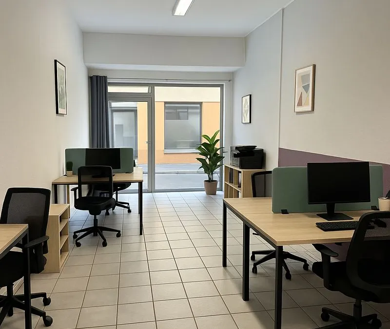 Photo 1