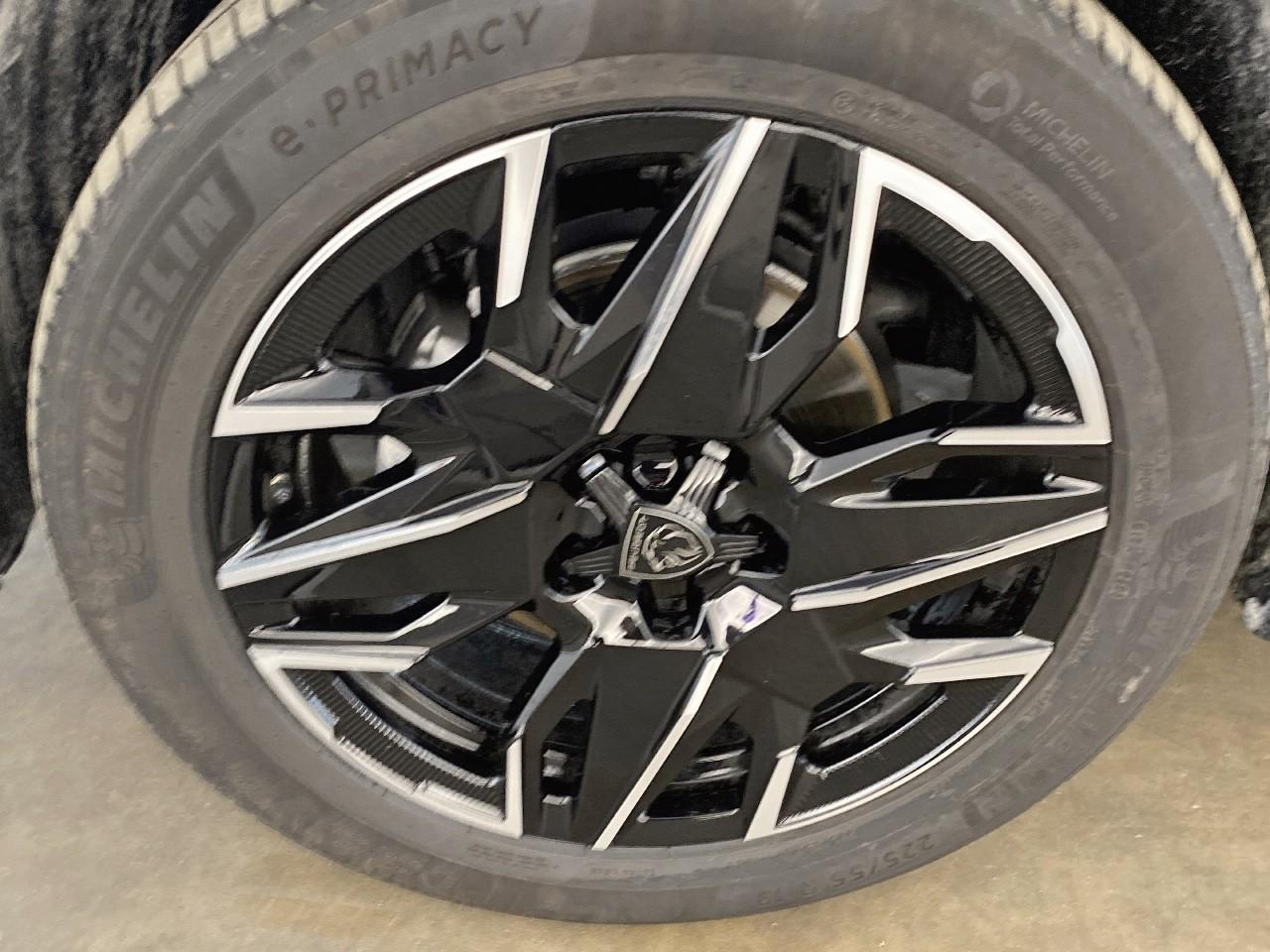Peugeot 3008 hybrid 145 e-dcs6 allure — photo 11