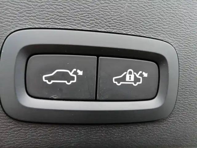 Volvo Xc40 recharge extended range 252 ch 1edt — photo 9