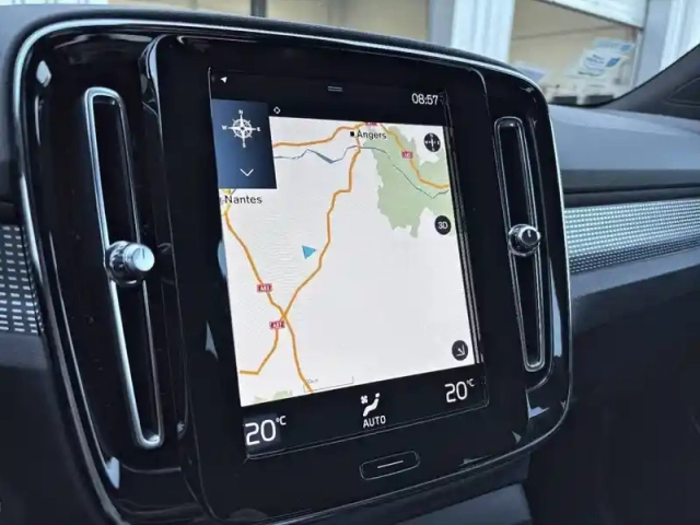 Volvo Xc40 t5 recharge 180+82 ch dct7 — photo 13