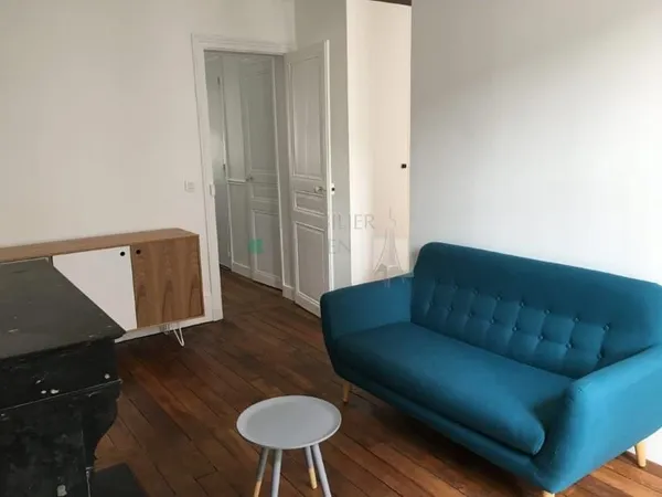 2 PIECES MEUBLE RUE DES BATIGNOLLES