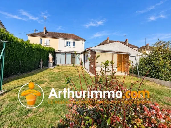 Maison rénovée 3 chambres - Véranda - Garage - Terrain clos 478 m²