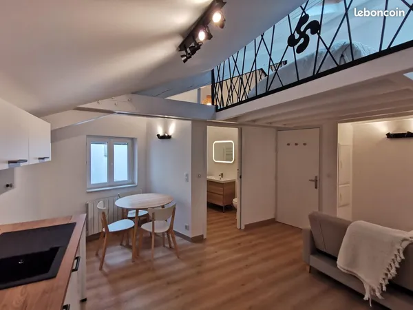 Studio neuf meublé prêt à vivre