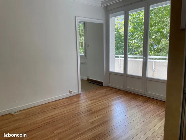 Appartement Location Saint-Étienne 2p 38m² 412€