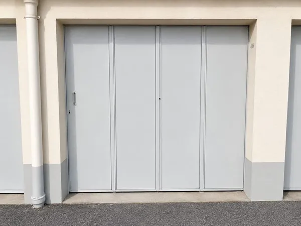 Garage - Caluire Les Belges