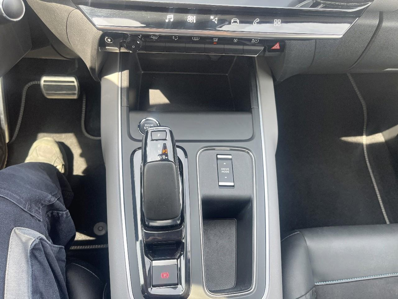 Citroën C5 Aircross hybride rechargeable 225 s&s e-eat8 shine — photo 24
