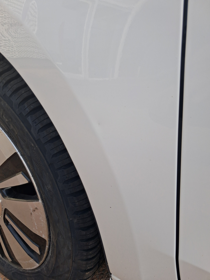 Volkswagen e-UP Electrique — photo 34