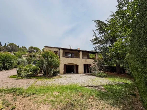 Maison de plain-pied 5 pièces 140 m²