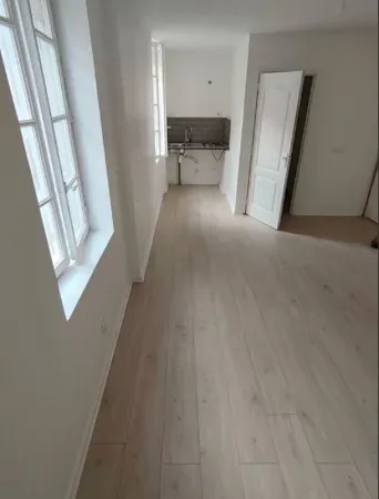 Studio 1 pièce 25 m²