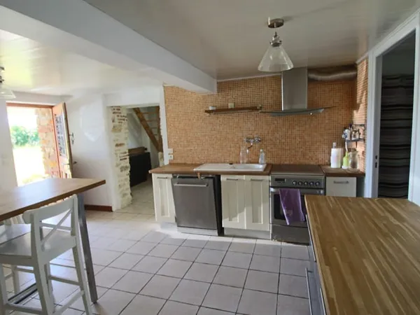 Belle maison contemporaine à proximité de Puy-l'Évêque