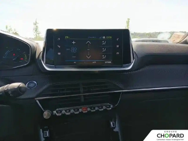 Peugeot 2008 electrique 136 ch — photo 13