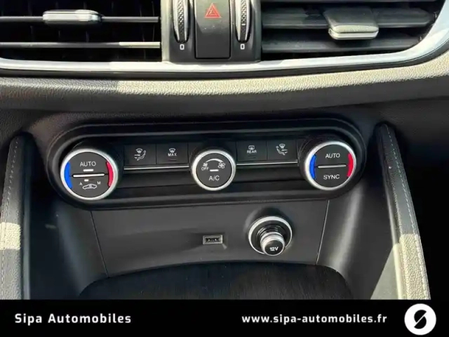 Alfa Romeo Stelvio 2.2 160 ch at8 — photo 22