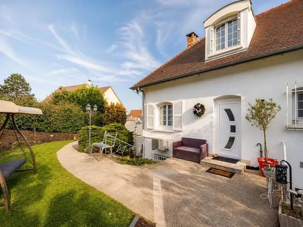 Maison 7 pièces 180 m²