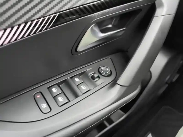 Peugeot 2008 puretech 100 s&amp;s bvm6 allure — photo 20