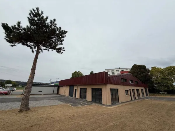 Local d'activité 564 m²