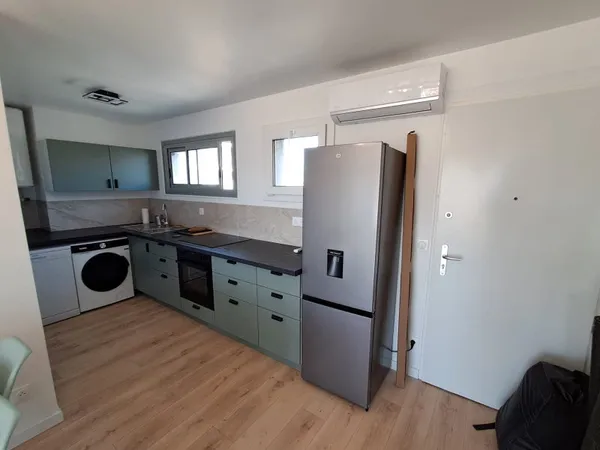 T4 de 60m², refait à neuf, idéal colocation