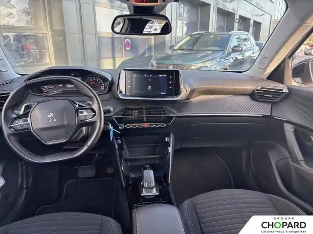 Peugeot 2008 puretech 130 s&amp;s eat8 — photo 15