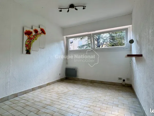 Studio 1 pièce 15 m²
