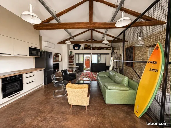 Loft T3 anglet centre mairie 90 m2 avec terrasse pour étudiants