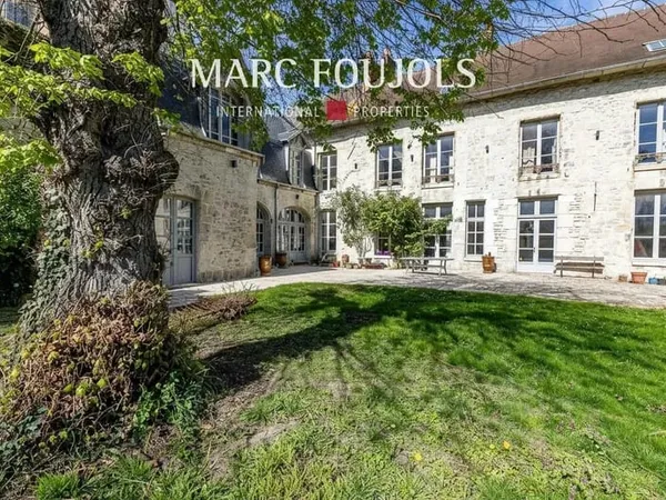 Propriété de charme au coeur de Senlis