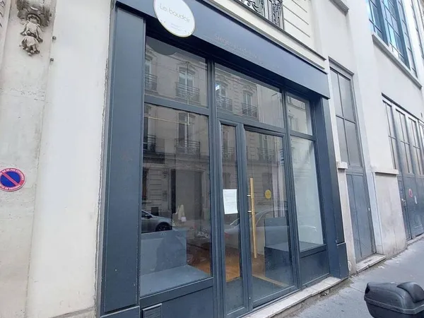 Bureau 55 m²