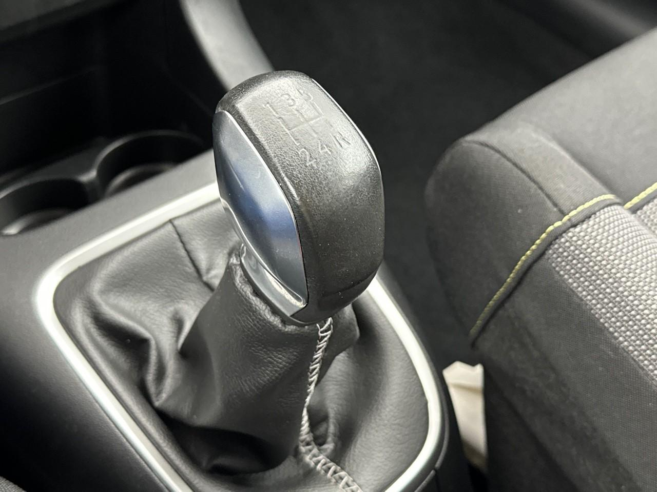 Citroën C3 puretech 82 shine — photo 27