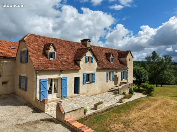 Maison 9 pièces 150 m²