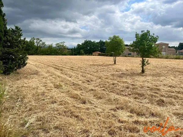 Terrain constructible 3586 m²