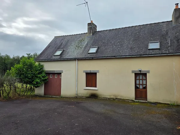 Maison de campagne, cadre verdoyant