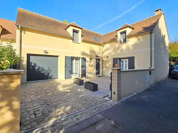 Maison familiale 7 pièces - 170,5 m² - 4 chambres - Cormeilles-en-Vexin