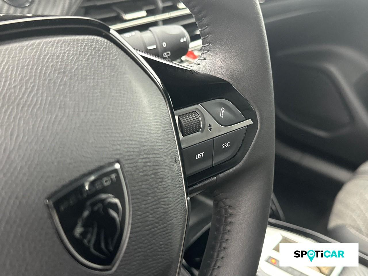 Peugeot 2008 e-2008 156ch 54 kwh allure — photo 18