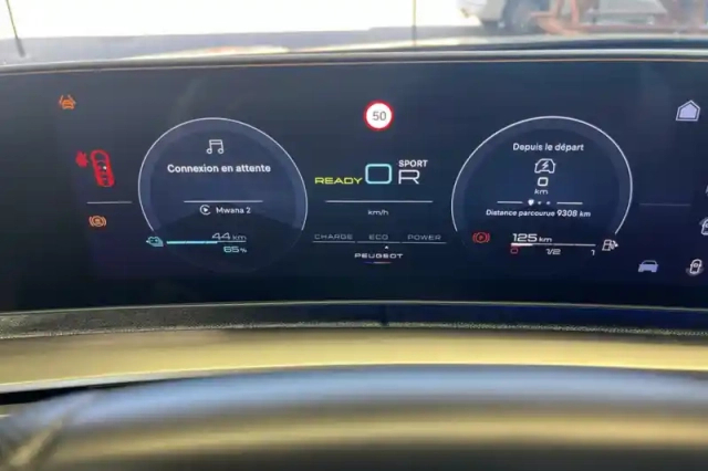 Peugeot 3008 plug-in hybrid 225 e-dcs7 — photo 24