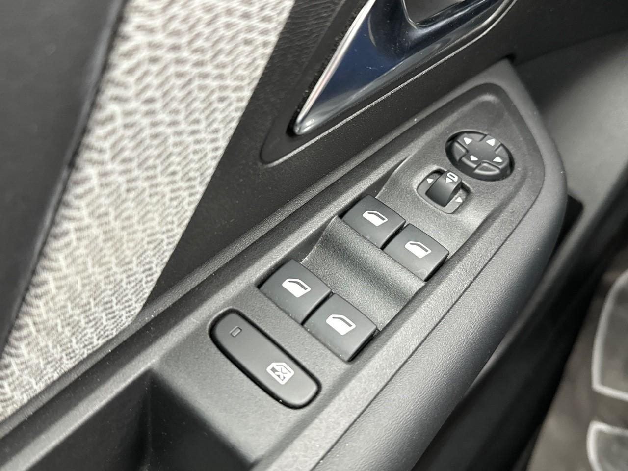 Citroën C4 puretech 130 s&s eat8 shine — photo 15